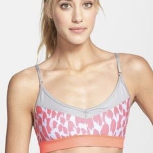 Unique Alo Yoga Top